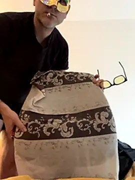 Chinolow online show from November 27, 7:27 pm