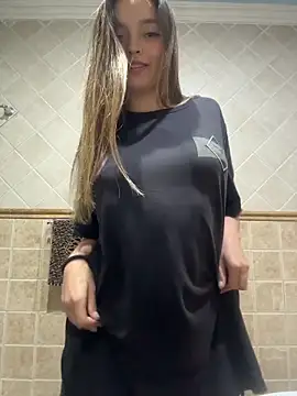 Snapshot of Miia_Millerr chatting on November 27, 4:58 am Miia Millerr online show from November 27, 4:58 am