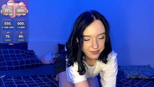 KayaNorth online show from November 14, 7:45 pm