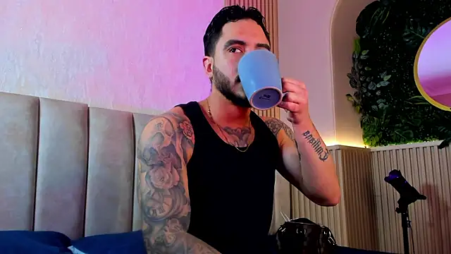 Snapshot of Dante_Dimarco chatting on September 30, 11:32 pm Dante Dimarco online show from September 30, 11:32 pm