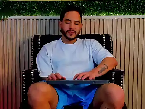 Snapshot of Dante_Dimarco chatting on November 26, 11:50 pm Dante Dimarco online show from November 26, 11:50 pm