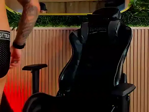 Snapshot of Dante_Dimarco chatting on November 30, 12:14 am Dante Dimarco online show from November 30, 12:14 am