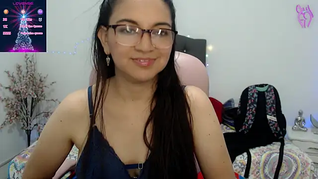 Snapshot of astrolover_ chatting on December 16, 1:32 am astrolover online show from December 16, 1:32 am