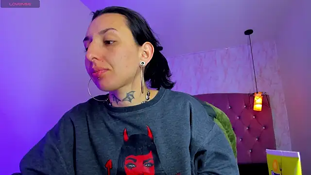 Iris  77 online show from November 21, 11:31 am