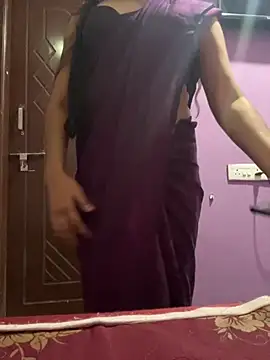 Snapshot of TeluguIshu_teen20 chatting on November 22, 4:50 pm TeluguIshu teen20 online show from November 22, 4:50 pm