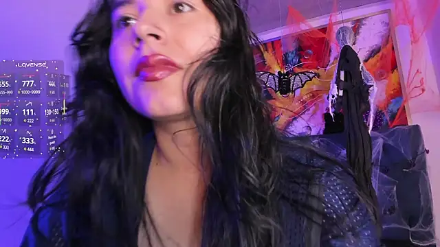 violet blaze online show from November 2, 10:39 am