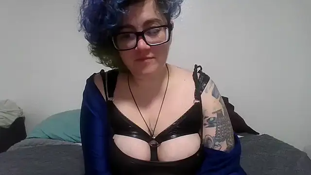 daniak90 online show from October 3, 8:33 am