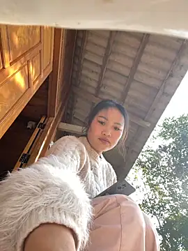 Snapshot of Liu30 chatting on December 1, 8:19 am Liu30 online show from December 1, 8:19 am