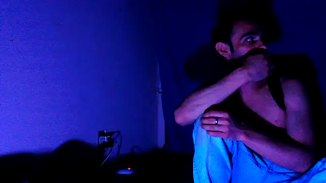 highinhtxx online show from October 12, 7:07 am