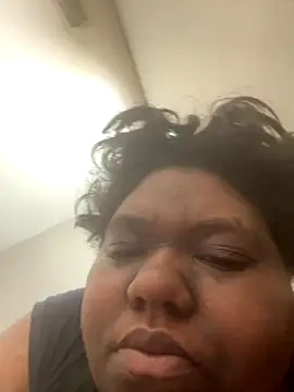 Angelslays online show from October 11, 7:45 pm