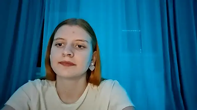 LynteriLain online show from November 6, 7:37 pm