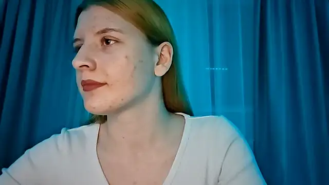 LynteriLain online show from November 12, 7:46 pm