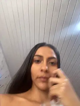 Snapshot of miluwatson chatting on October 10, 6:29 pm miluwatson online show from October 10, 6:29 pm