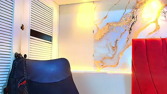 Snapshot of daniscot chatting on October 11, 3:50 am daniscot online show from October 11, 3:50 am