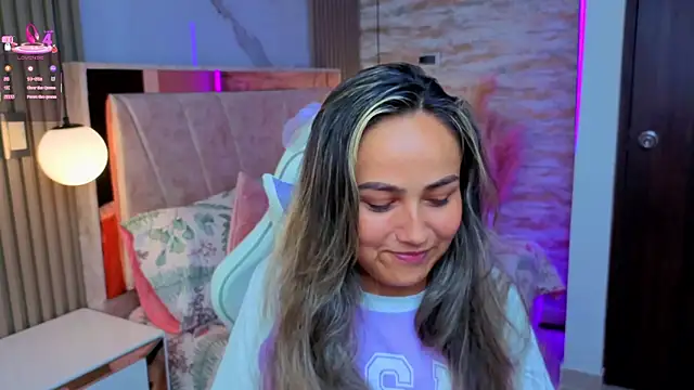 lila cute1 online show from November 16, 4:01 pm