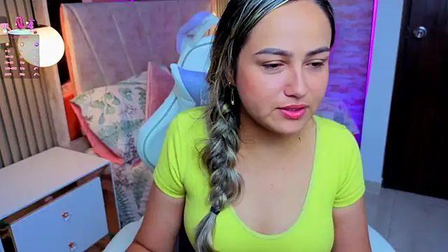 lila cute1 online show from November 17, 10:32 am