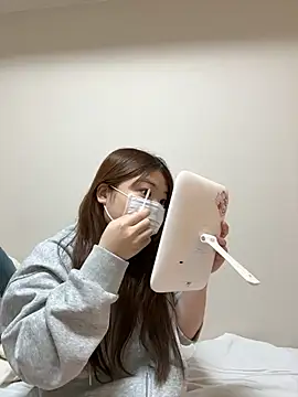 Snapshot of nodoka1111 chatting on November 11, 9:31 am nodoka1111 online show from November 11, 9:31 am