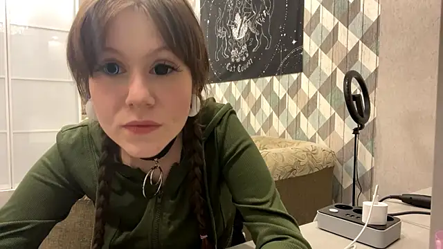 RebelKitsune online show from October 12, 6:29 pm