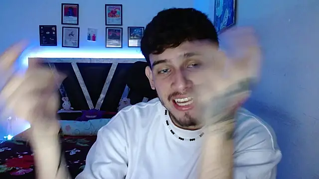 Snapshot of Sebasxxl12 chatting on November 20, 10:09 pm Sebasxxl12 online show from November 20, 10:09 pm