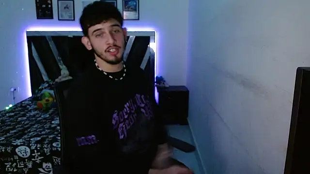 Snapshot of Sebasxxl12 chatting on November 26, 9:49 pm Sebasxxl12 online show from November 26, 9:49 pm