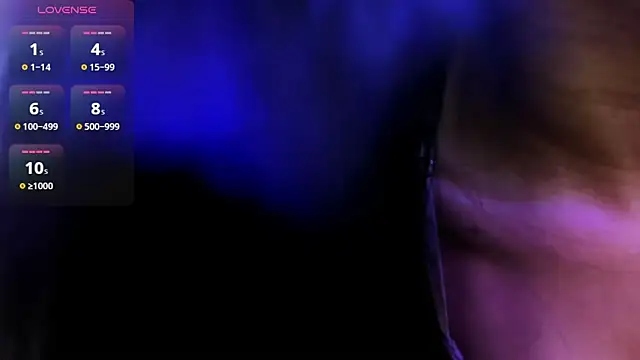 Snapshot of mia_juicy_ chatting on November 29, 10:02 pm mia juicy online show from November 29, 10:02 pm