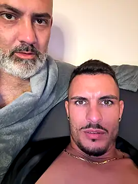 Snapshot of WildFlame2525 chatting on October 18, 9:04 pm WildFlame2525 online show from October 18, 9:04 pm