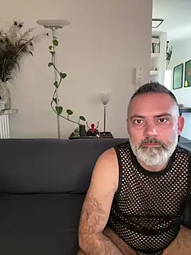 Snapshot of WildFlame2525 chatting on December 14, 10:53 am WildFlame2525 online show from December 14, 10:53 am