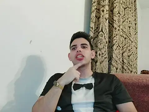 Snapshot of _Djonson_ chatting on October 12, 4:28 pm Djonson online show from October 12, 4:28 pm