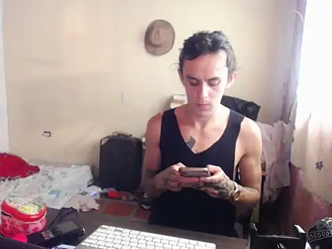 monroedelrey online show from October 24, 4:47 pm