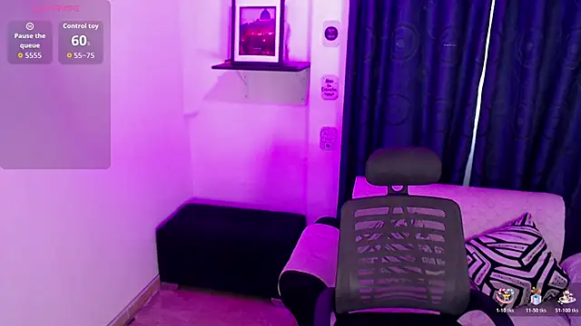  evee  online show from November 13, 3:55 pm