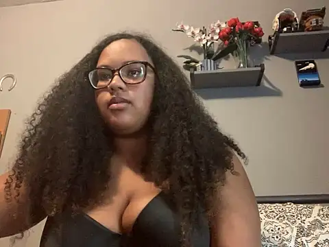 Snapshot of nicolette356 chatting on October 7, 9:56 pm nicolette356 online show from October 7, 9:56 pm