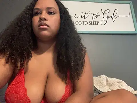 Snapshot of nicolette356 chatting on October 20, 11:38 pm nicolette356 online show from October 20, 11:38 pm