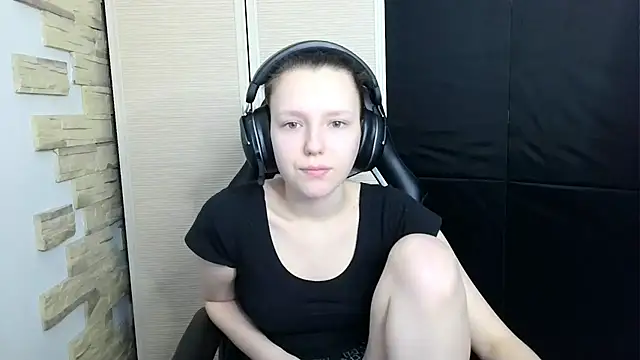 Snapshot of Diana-back chatting on November 20, 12:05 pm Diana-back online show from November 20, 12:05 pm