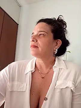 MoritaSalvaj online show from October 4, 2:26 pm