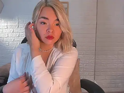 Eily Blunts online show from October 9, 12:36 pm