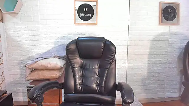 Eily Blunts online show from October 29, 1:02 pm