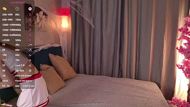 Amanda Cherry online show from November 1, 2:08 pm