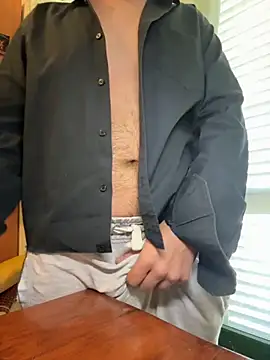 Snapshot of cazzo18cm3 chatting on October 3, 8:22 am cazzo18cm3 online show from October 3, 8:22 am