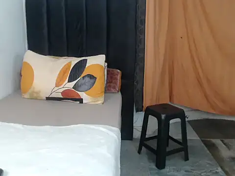 Black-RoseX online show from November 7, 4:29 pm