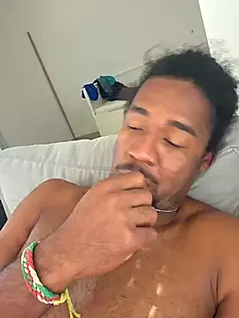 cracha online show from September 29, 12:10 pm