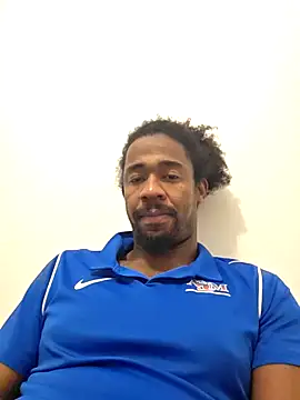 cracha online show from December 4, 1:15 am