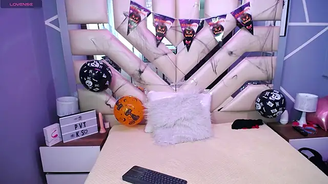 Jazmin ny online show from October 17, 1:46 pm