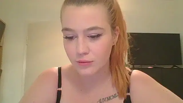 sexycurvy- online show from November 25, 8:47 am