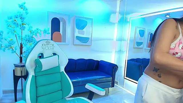 Gabriela milani online show from November 4, 11:31 am