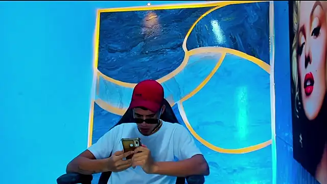 The Boy King online show from September 30, 12:54 pm