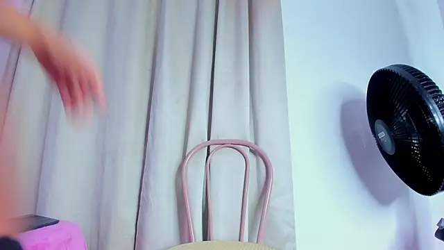 Snapshot of debbie_hans chatting on October 27, 11:25 am debbie hans online show from October 27, 11:25 am