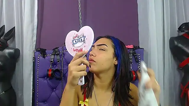 Sophie-dbs online show from December 3, 3:54 pm