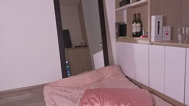 peach heart online show from November 18, 2:54 pm