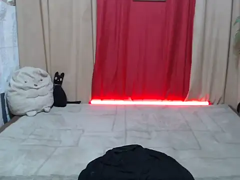 sweet yummy69 online show from October 15, 12:55 am