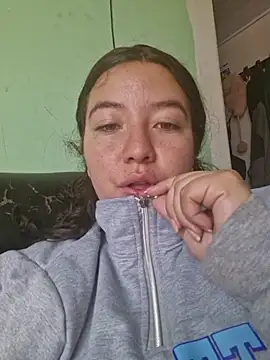 annyaparis online show from October 19, 4:18 pm